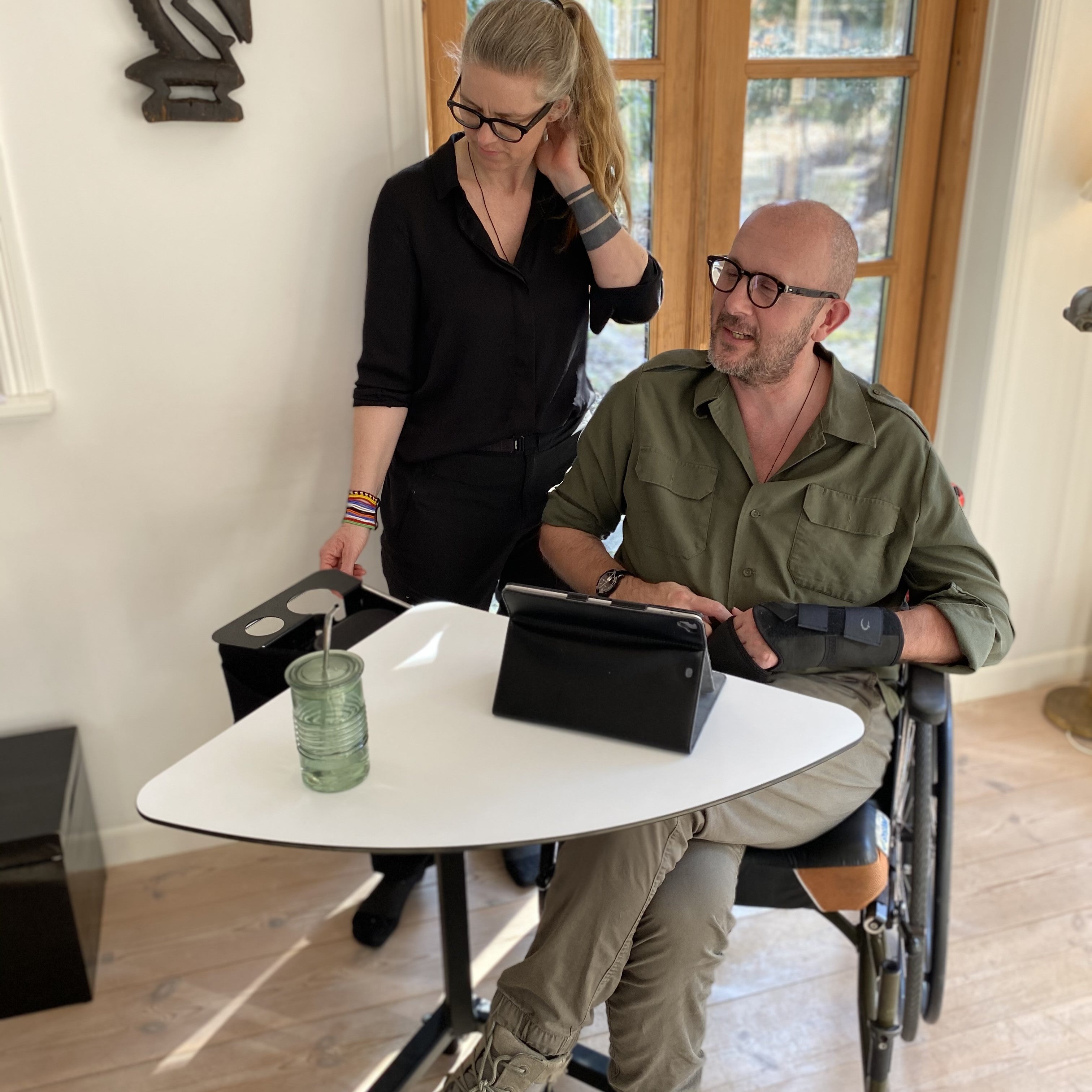 Roomie, multibord til borger & patient