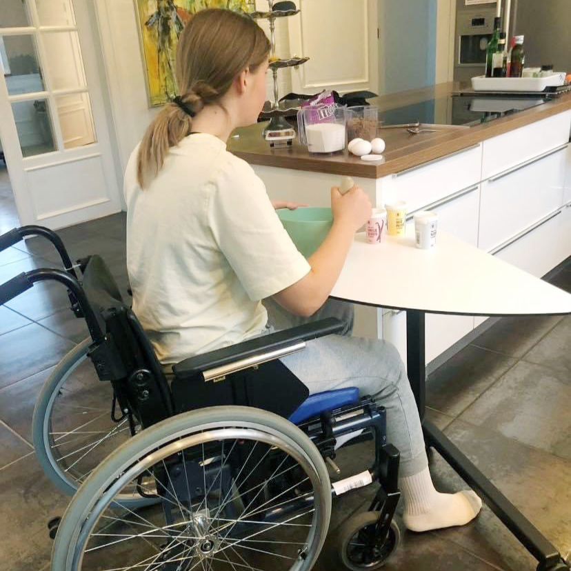 Roomie, multibord til borger & patient